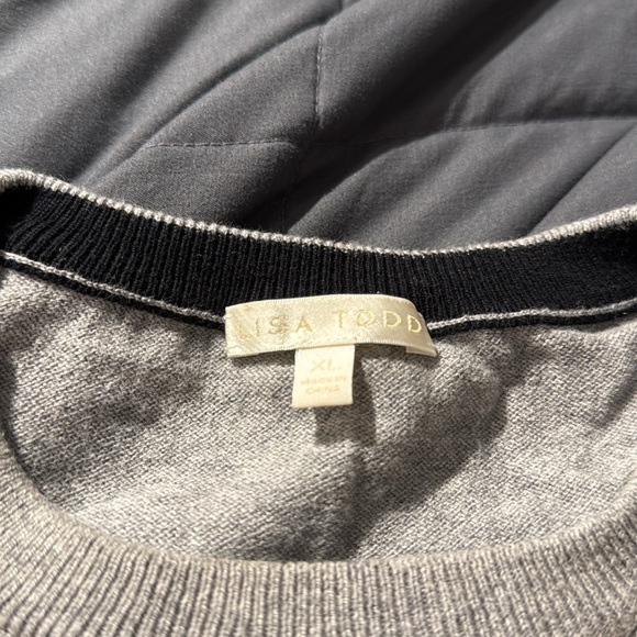Lisa Todd sweater - Picture 3 of 9